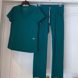 Women’s FIGS XS Top S Bottom